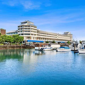 호텔 Shangri-la The Marina, *****
