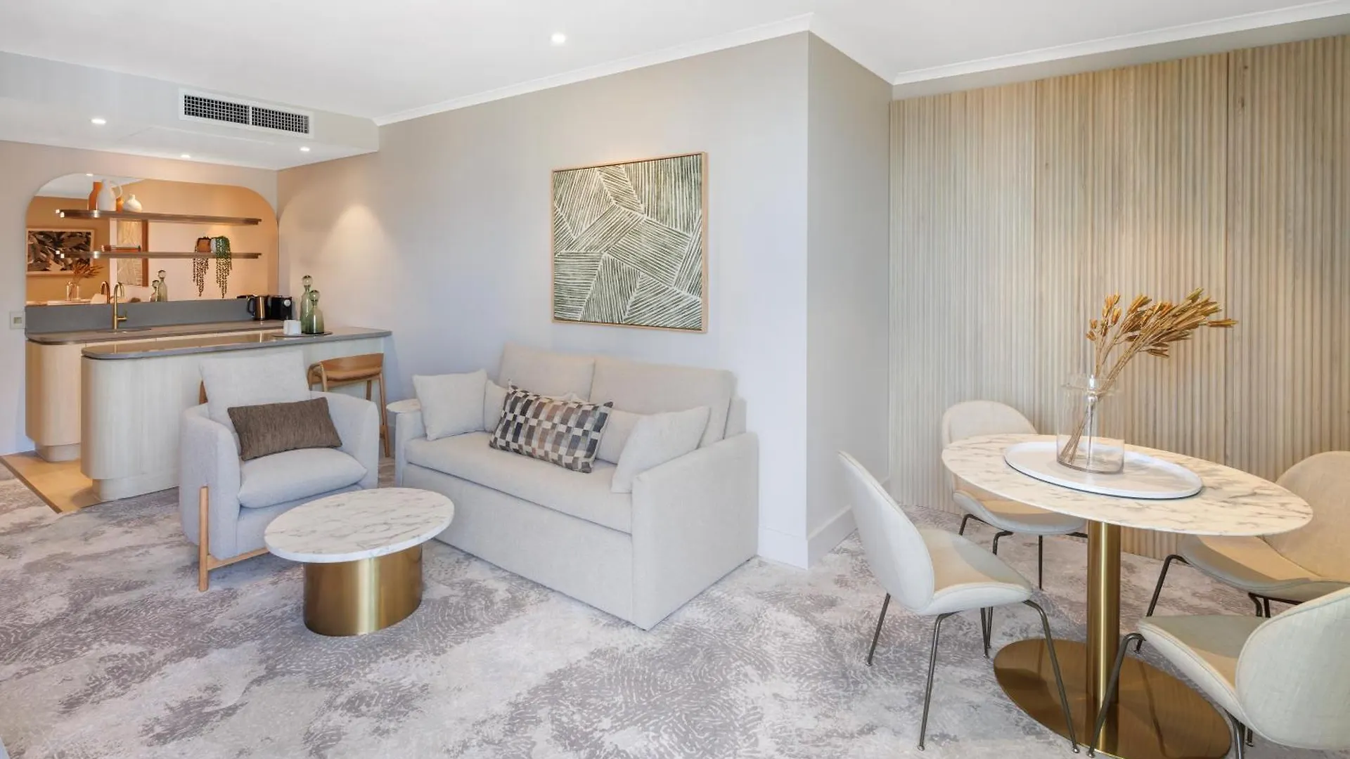 Amora Hotel Brisbane
